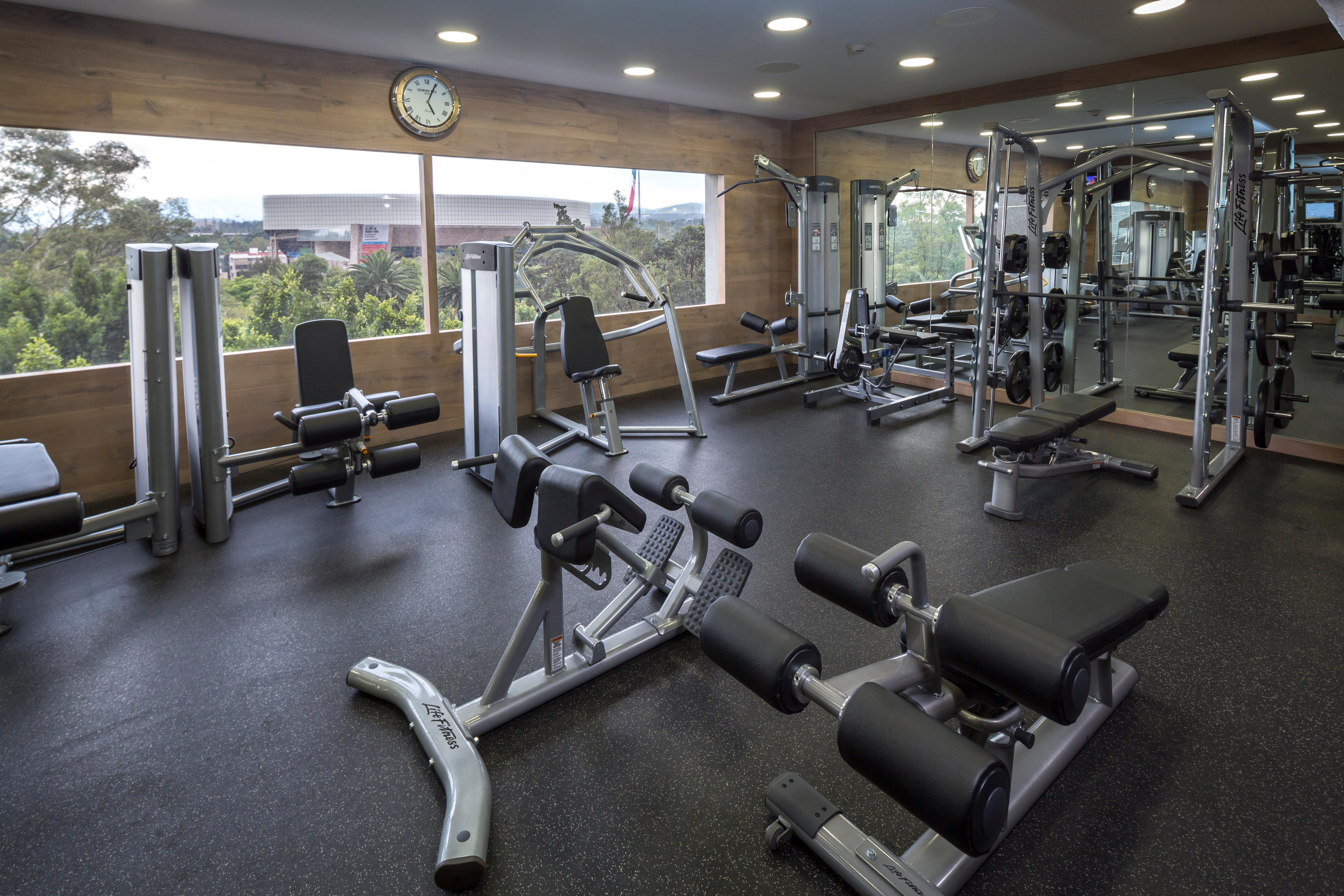 Presidente Intercontinental Mexico City By Ihg Eksteriør bilde A gym in a hotel