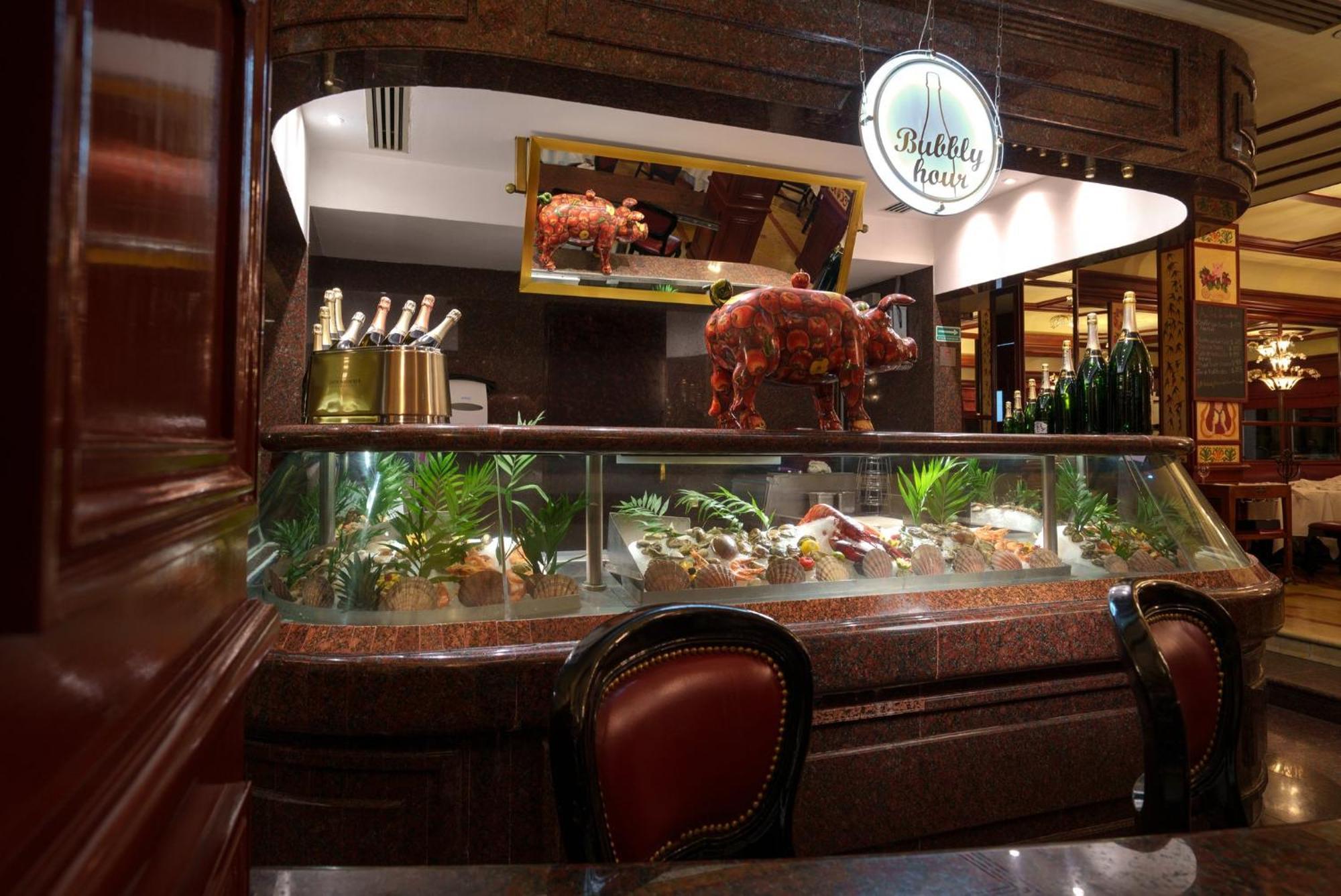 Presidente Intercontinental Mexico City By Ihg Eksteriør bilde A restaurant in Paris